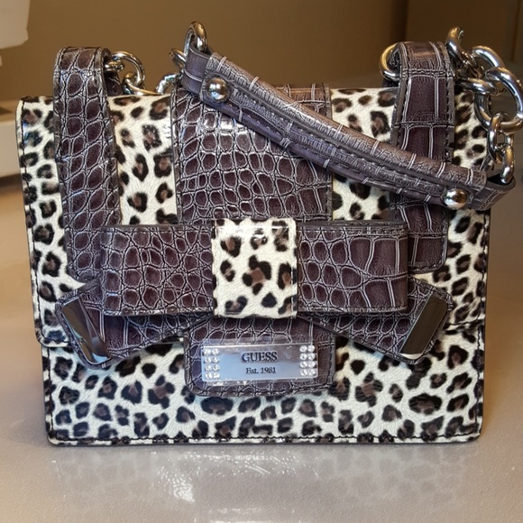Guess Handbags - SPECIAL EDITION! GUESS BAG" leopard LN